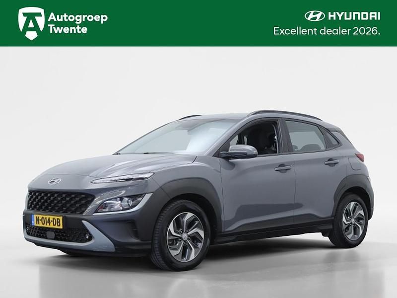 Grijs (metallic) Occasion 2021 Hyundai Kona Comfort SUV | € 21.900 (Eerlijke prijs) - Afbeelding 1/4