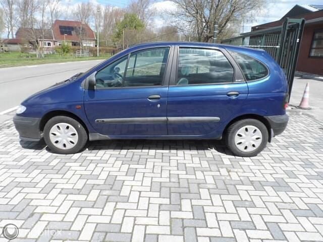 Occasion Renault Mégane 90 PK (66 kW) 1998 Blauw MPV