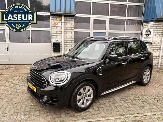 Zwart Gebruikt 2020 Mini One Countryman Chili SUV | € 19.995 (Goede deal) - Afbeelding 1/4