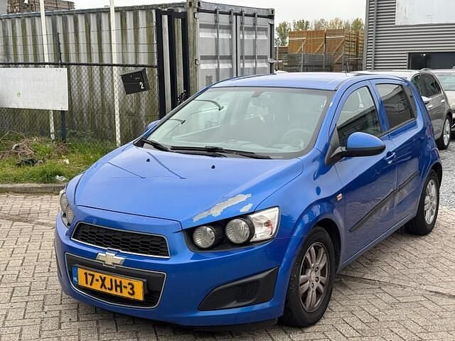Blauw Gebruikt 2012 Chevrolet Aveo LT Hatchback | € 1.350 (Eerlijke prijs) - Afbeelding 1/4