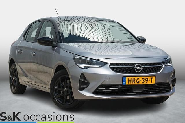 Grijs Gebruikt 2022 Opel Corsa GS Line Hatchback | € 13.950 (Eerlijke prijs) - Afbeelding 1/4