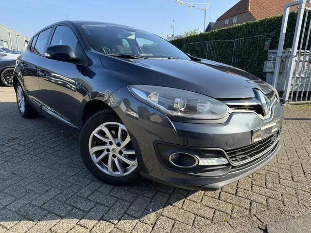 Grijs, metallic lak Gebruikt 2015 Renault Mégane III Expression Hatchback | € 4.950 (Super prijs) - Afbeelding 1/4