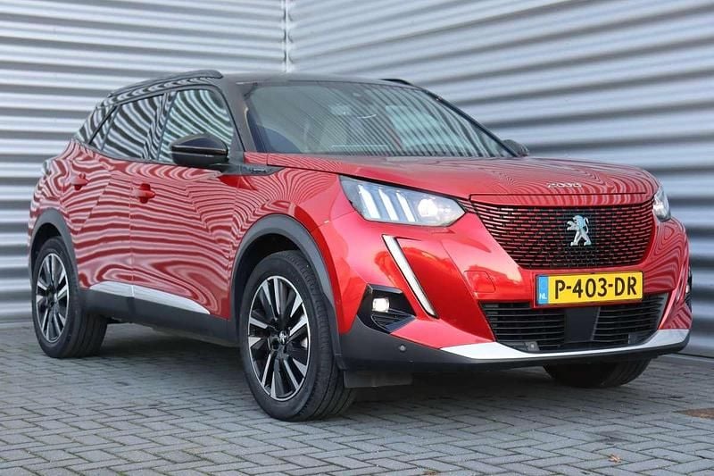 Occasion Peugeot e-2008 GT 100 kW (136 PK) 2021 Rood SUV