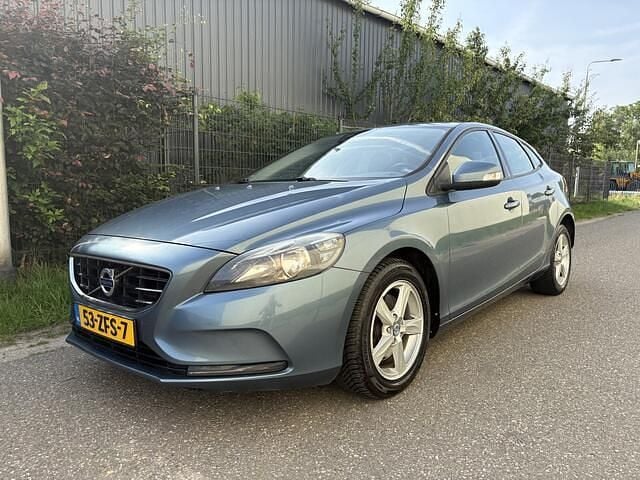 Blauw Gebruikt 2012 Volvo V40 Kinetic Stationwagen | € 5.299 (Goede deal) - Afbeelding 1/4