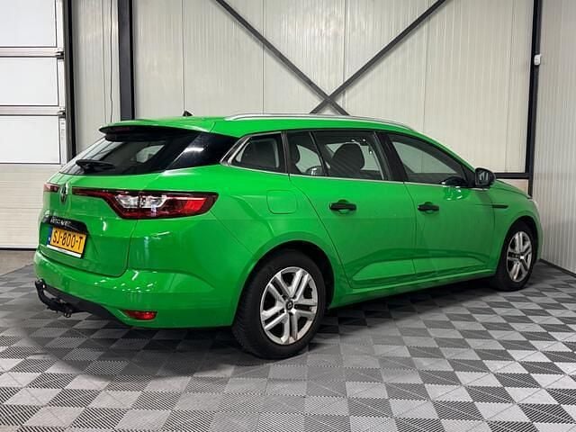 Occasion Renault Mégane GrandTour Zen 110 PK (80 kW) 2018 Groen Stationwagen