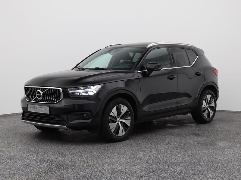 Zwart Gebruikt 2020 Volvo XC40 Inscription SUV | € 28.400 (Super prijs) - Afbeelding 1/4