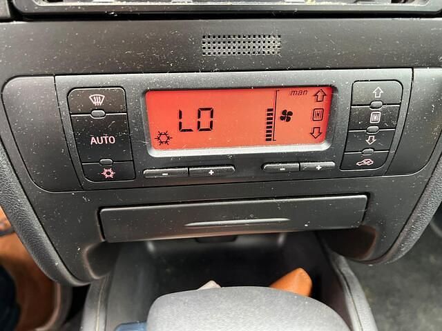 Occasion Seat Leon 125 PK (91 kW) 2001 Blauw Hatchback