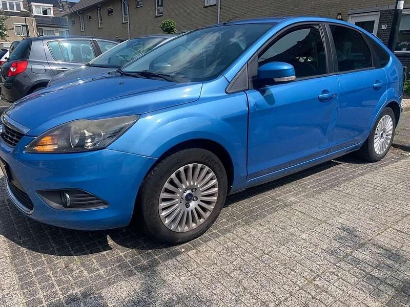 Blauw Gebruikt 2009 Ford Focus Titanium Hatchback | € 1.150 (Super prijs) - Afbeelding 1/4
