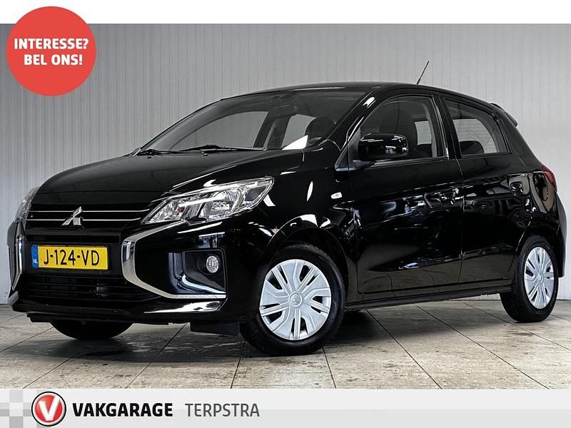 Zwart (metallic) Gebruikt 2020 Mitsubishi Space Star Hatchback | € 7.450 (Eerlijke prijs) - Afbeelding 1/4