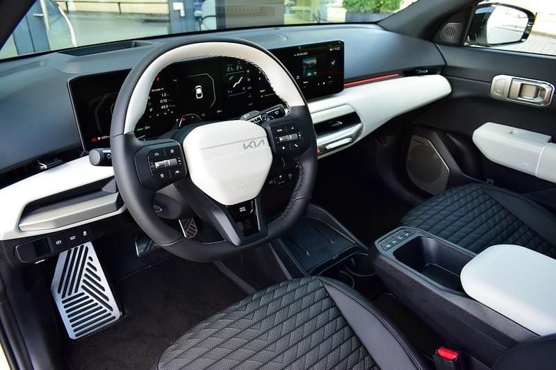 Occasion Kia EV4 GT 150 kW (204 PK) 2025 Zilver Hatchback