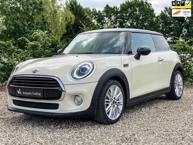 Wit Gebruikt 2019 Mini Cooper Chili Hatchback | € 19.950 (Eerlijke prijs) - Afbeelding 1/4