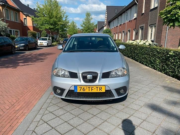 Occasion Seat Ibiza 101 PK (74 kW) 2006 Grijs Hatchback