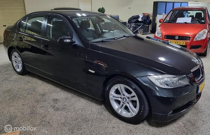 Occasion BMW 318 143 PK (105 kW) 2008 Zwart Sedan