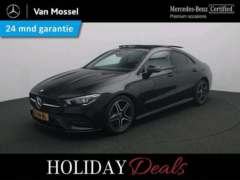 Zwart Gebruikt 2020 Mercedes CLA200 Business Sedan | € 30.945 (Iets duurder) - Afbeelding 1/4