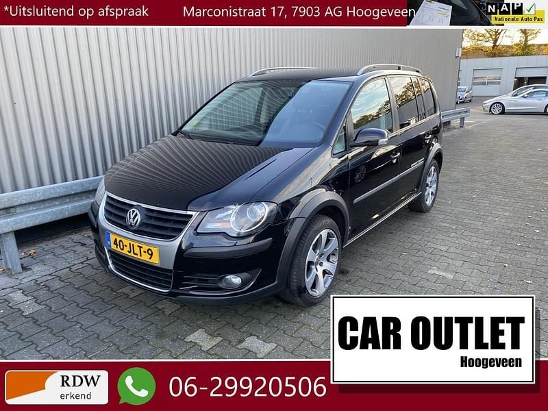Zwart Occasion 2009 VW Touran Cross MPV | € 4.650 (Goede deal) - Afbeelding 1/4