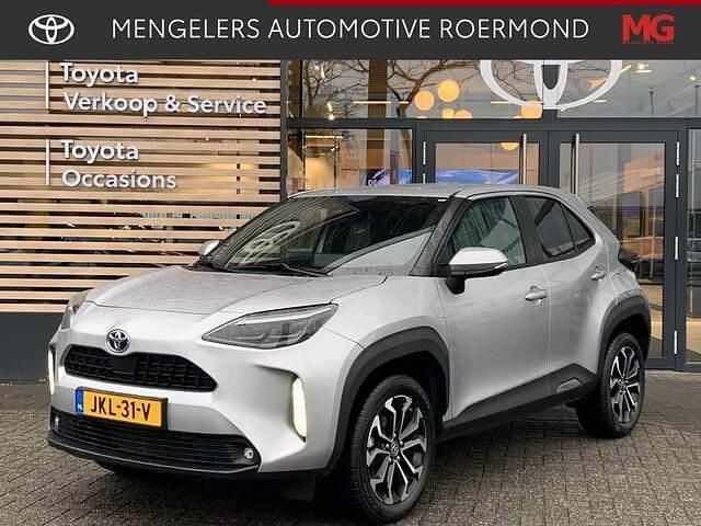 Grijs Occasion 2022 Toyota Yaris Cross Edition SUV | € 25.445 (Goede deal) - Afbeelding 1/4