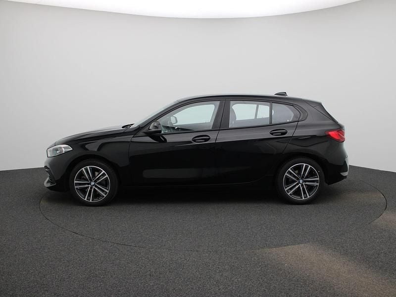 Occasion BMW 118 Executive 136 PK (100 kW) 2021 Zwart Hatchback