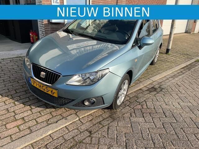 Blauw Occasion 2008 Seat Ibiza Style Hatchback | € 2.649 (Iets duurder) - Afbeelding 1/4