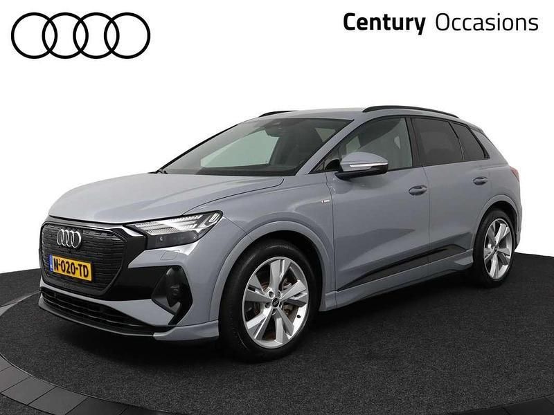 Grijs Gebruikt 2021 Audi Q4 e-tron Competition SUV | € 41.900 (Goede deal) - Afbeelding 1/4