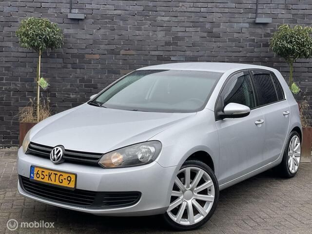 Grijs Gebruikt 2010 VW Golf VI Comfortline Hatchback | € 5.995 (Duur) - Afbeelding 1/4