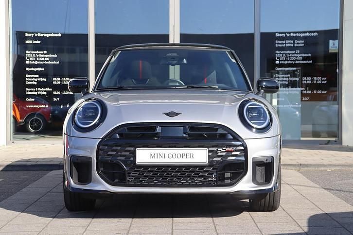 Occasion Mini John Cooper Works 156 PK (114 kW) 2025 Zilver, metallic lak Hatchback