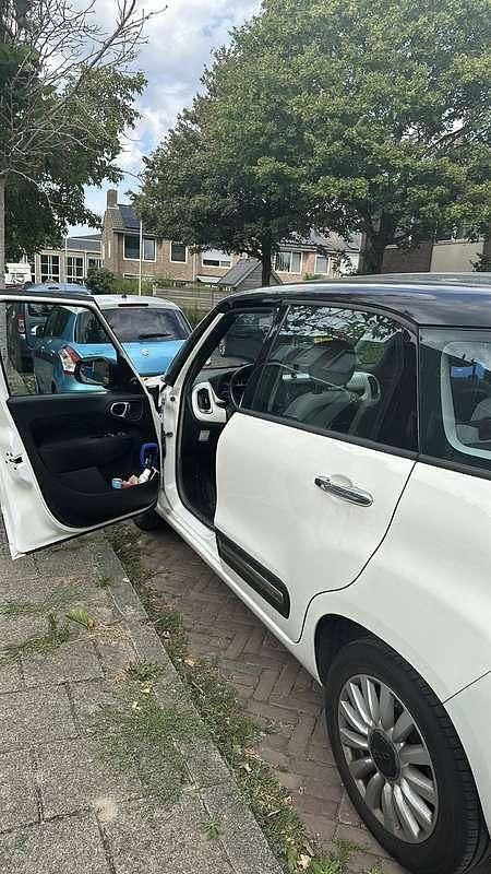 Wit Gebruikt 2013 Fiat 500L Lounge MPV | € 5.500 (Goede deal) - Afbeelding 1/4