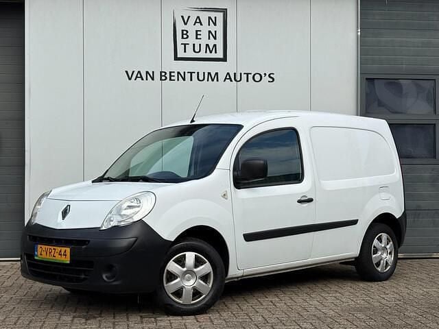 Wit Gebruikt 2011 Renault Kangoo Komfort MPV | € 2.900 (Eerlijke prijs) - Afbeelding 1/4
