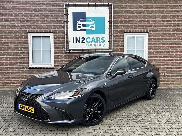 Occasion Lexus ES300H Sport Line 218 PK (160 kW) 2024 Grijs Sedan