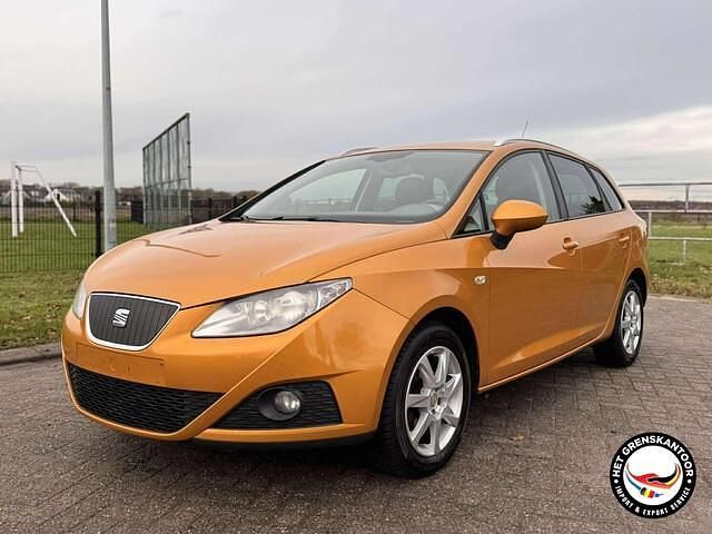 Geel (metallic) Gebruikt 2011 Seat Ibiza ST Style Stationwagen | € 1.950 (Eerlijke prijs) - Afbeelding 1/4