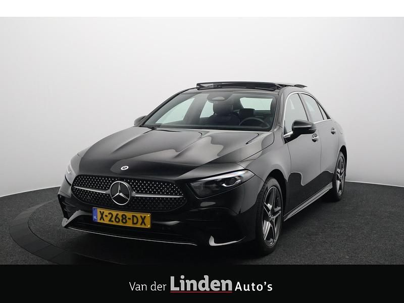 Occasion Mercedes A250 AMG line 218 PK (160 kW) 2023 Zwart Sedan
