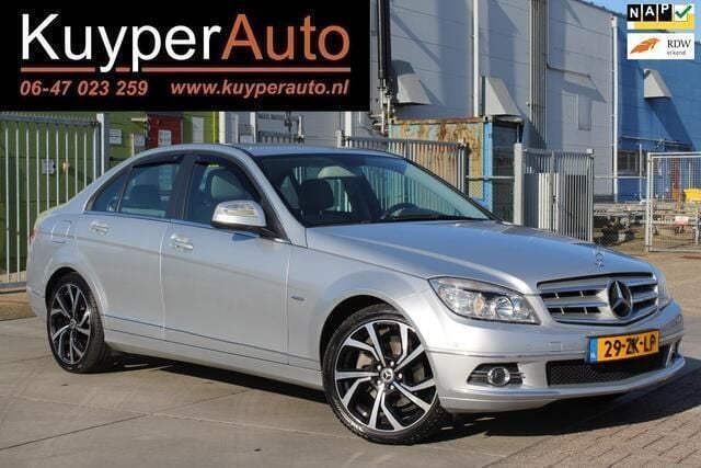 Grijs Gebruikt 2008 Mercedes C200 Business Sedan | € 7.700 (Eerlijke prijs) - Afbeelding 1/4