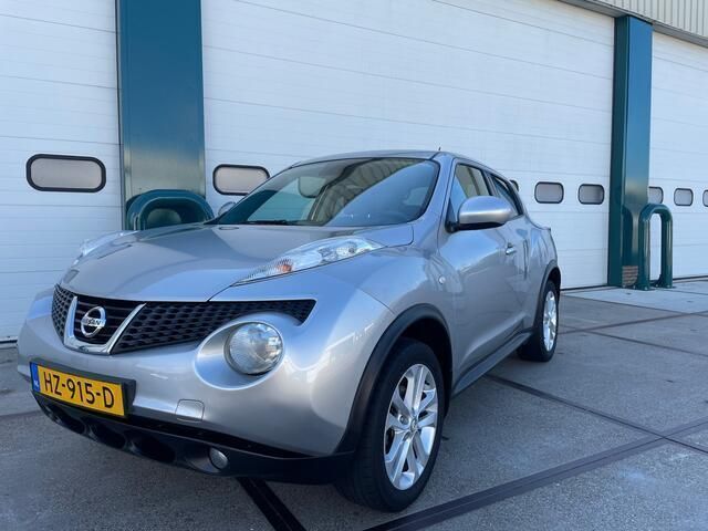 Grijs, metallic lak Gebruikt 2011 Nissan Juke Tekna SUV | € 7.925 (Duur) - Afbeelding 1/4