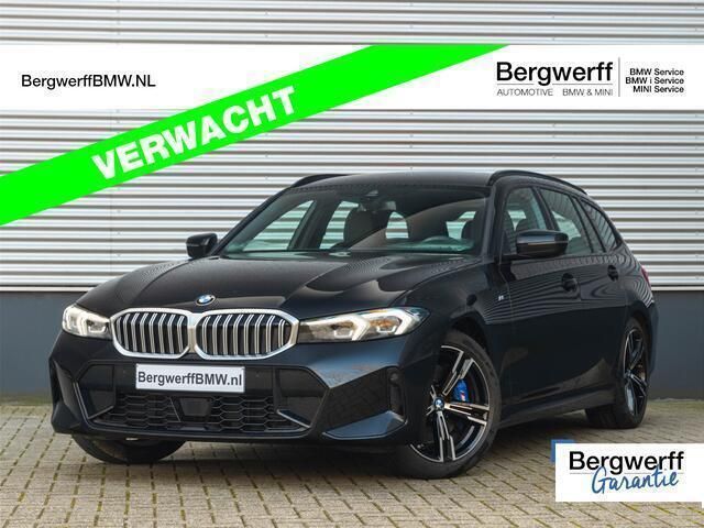 Zwart, metallic lak Gebruikt 2024 BMW 330 M Sport Stationwagen | € 49.875 (Eerlijke prijs) - Afbeelding 1/4
