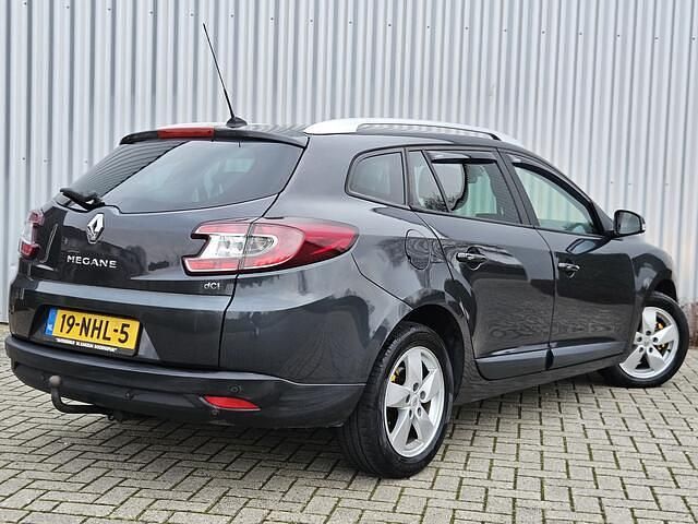 Occasion Renault Mégane GrandTour Dynamique 112 PK (82 kW) 2010 Grijs Stationwagen