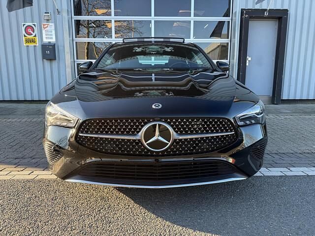 Occasion Mercedes CLA250 AMG line 272 PK (200 kW) 2024 Zwart Sedan