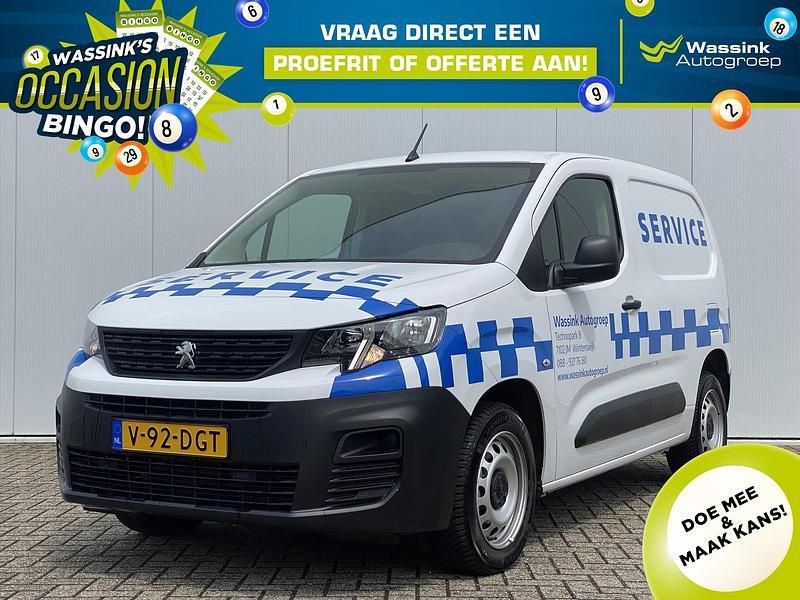 Wit Gebruikt 2024 Peugeot Partner S MPV | € 17.722 (Iets duurder) - Afbeelding 1/4