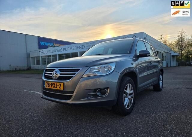 Grijs Gebruikt 2011 VW Tiguan Comfortline SUV | € 5.700 (Eerlijke prijs) - Afbeelding 1/4