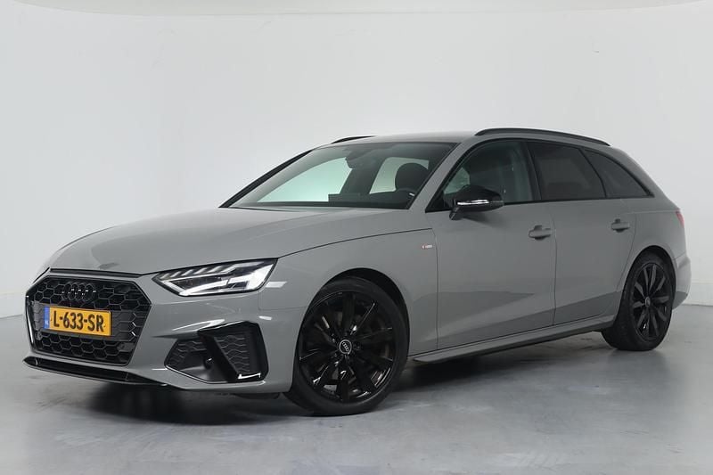 Grijs Gebruikt 2021 Audi A4 Competition Stationwagen | € 31.895 - Afbeelding 1/4
