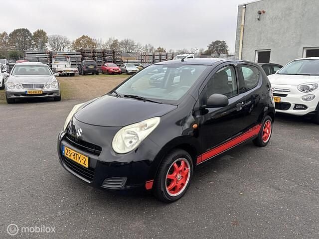 Zwart Occasion 2011 Suzuki Alto Comfort+ Hatchback | € 999 (Goede deal) - Afbeelding 1/4