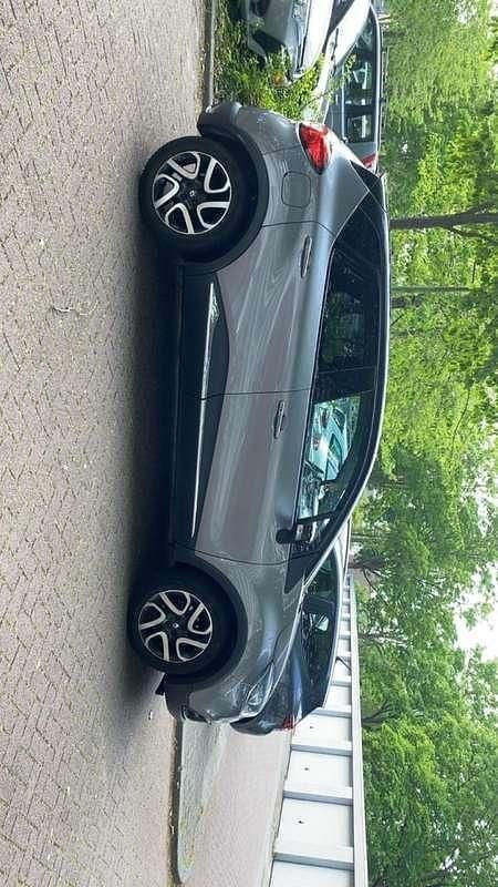 Grijs Gebruikt 2014 Renault Captur Dynamique SUV | € 8.490 (Goede deal) - Afbeelding 1/4