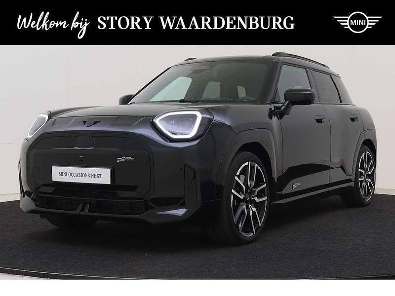 Zwart, metallic lak Gebruikt 2025 Mini Cooper Hatchback | € 44.950 - Afbeelding 1/4