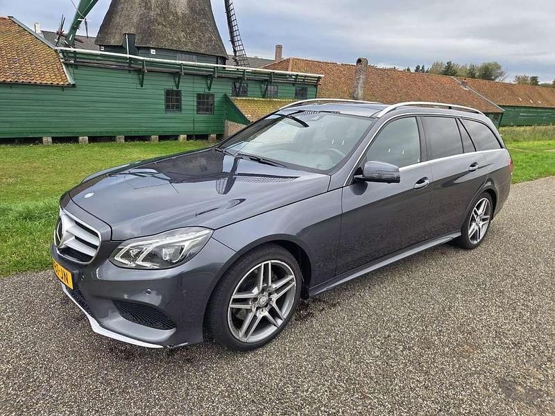 Zilver Occasion 2015 Mercedes E250 Avantgarde Stationwagen | € 19.000 (Eerlijke prijs) - Afbeelding 1/4