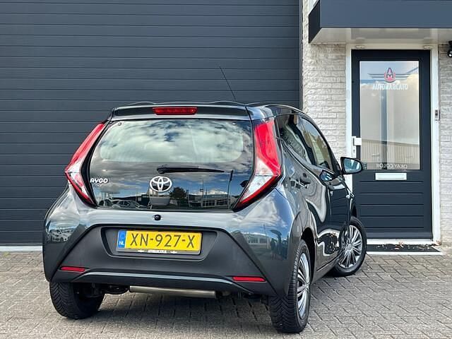 Occasion Toyota Aygo 72 PK (52 kW) 2019 Grijs Hatchback