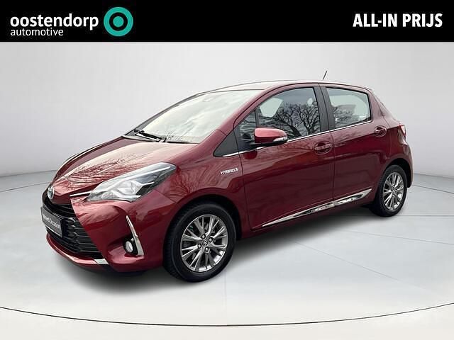 Occasion Toyota Yaris Executive 101 PK (74 kW) 2017 Rood Hatchback