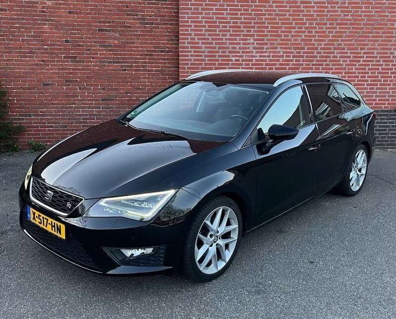 Zwart Gebruikt 2016 Seat Leon Style Stationwagen | € 9.995 (Goede deal) - Afbeelding 1/4