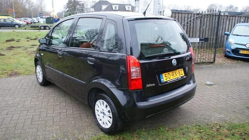 Occasion Fiat Idea 95 PK (69 kW) 2005 Zwart MPV