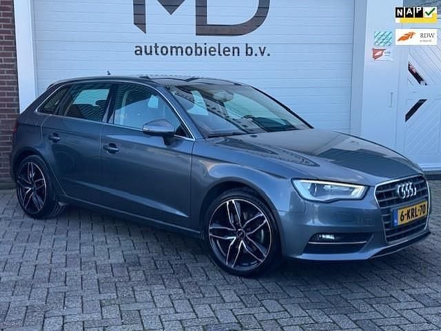 Grijs Gebruikt 2013 Audi A3 Ambiente Hatchback | € 7.990 (Goede deal) - Afbeelding 1/4