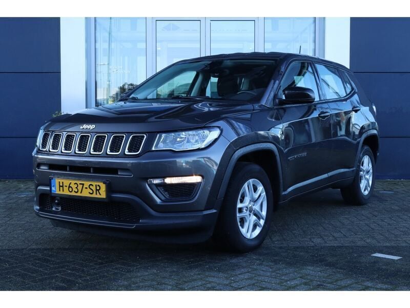 Grijs Gebruikt 2018 Jeep Compass Sport SUV | € 13.900 (Goede deal) - Afbeelding 1/4