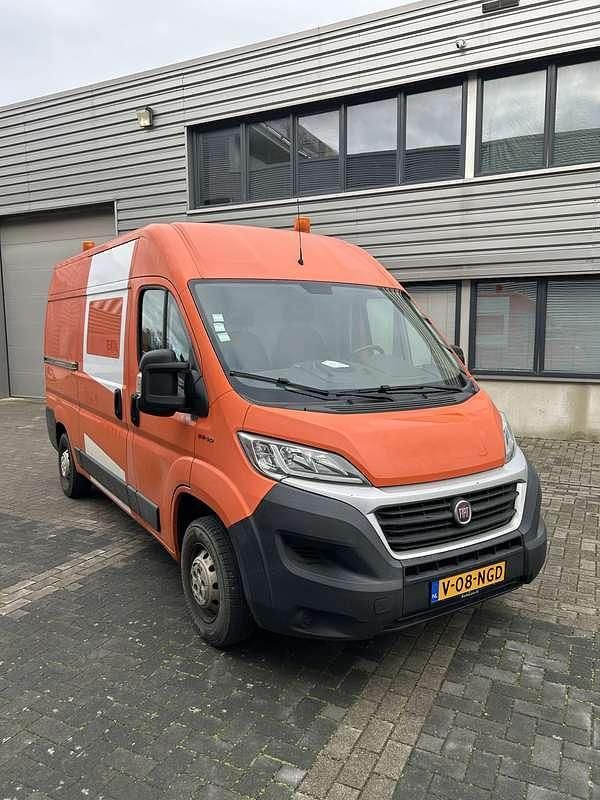 Oranje Occasion 2018 Fiat Ducato 33 Van | € 14.500 (Duur) - Afbeelding 1/4
