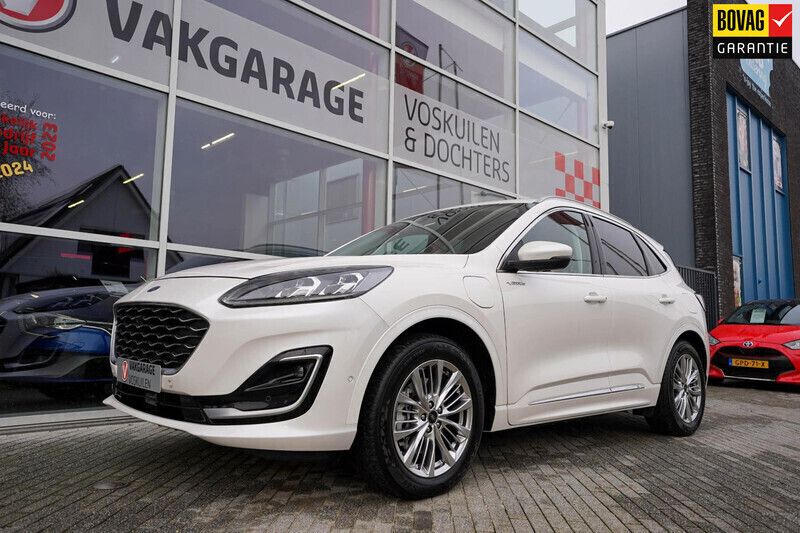Beige Gebruikt 2022 Ford Kuga Vignale SUV | € 29.950 (Eerlijke prijs) - Afbeelding 1/4